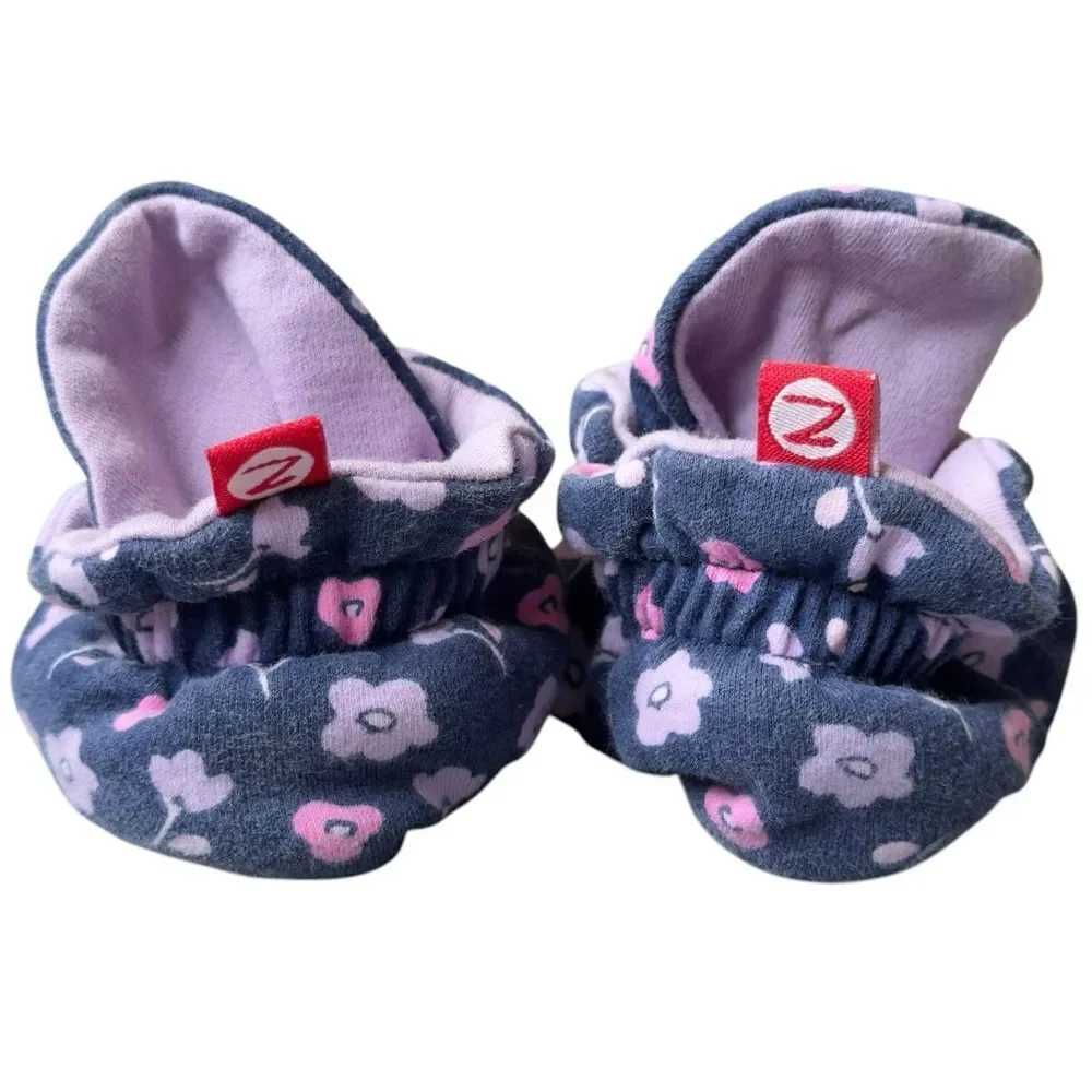 Zutano Baby Girls Organic Cotton Floral Soft Sole Gripper Booties. 12 Months.